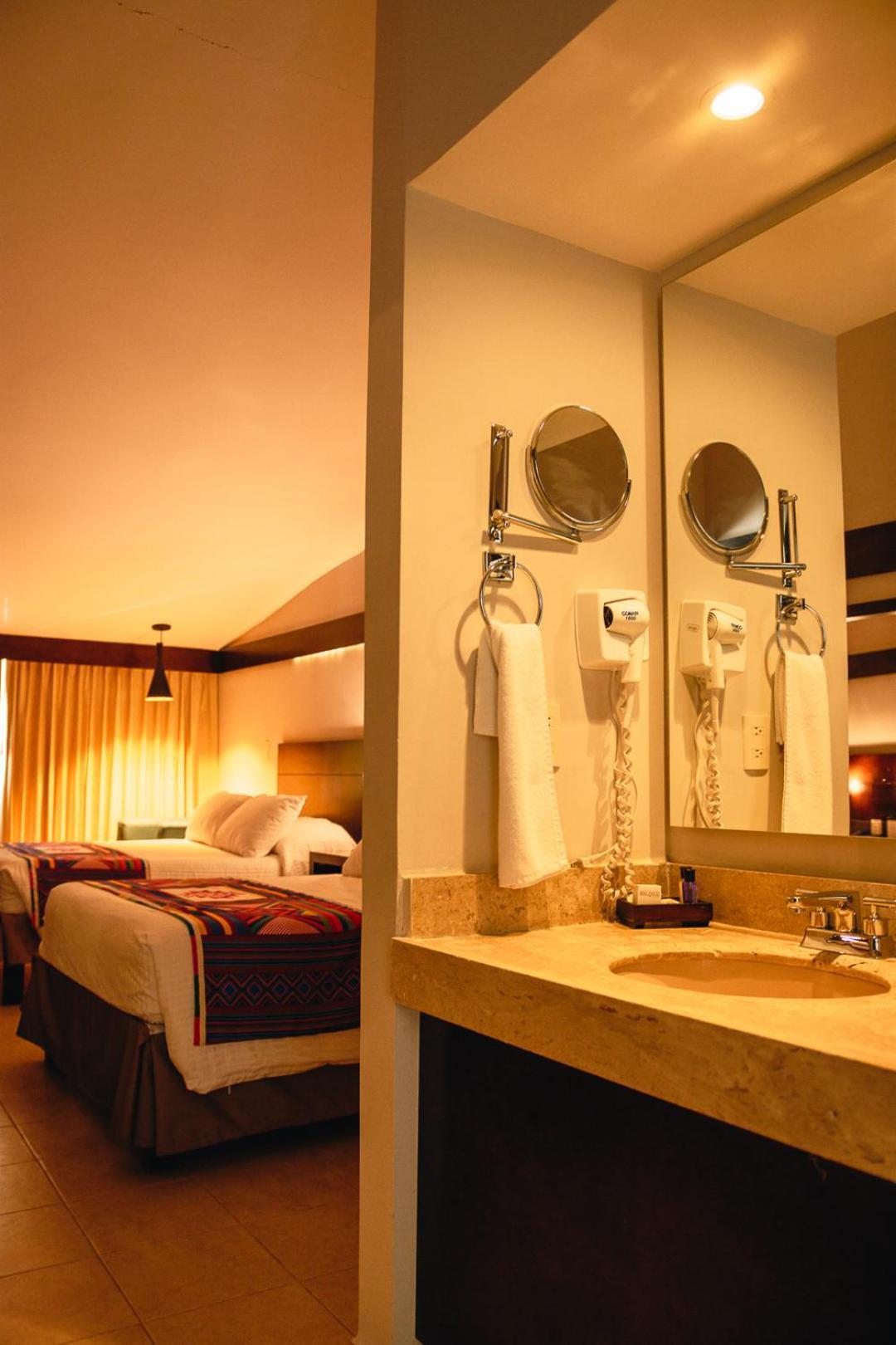 Hotel Meson De La Chinantla Tuxtepec ภายนอก รูปภาพ